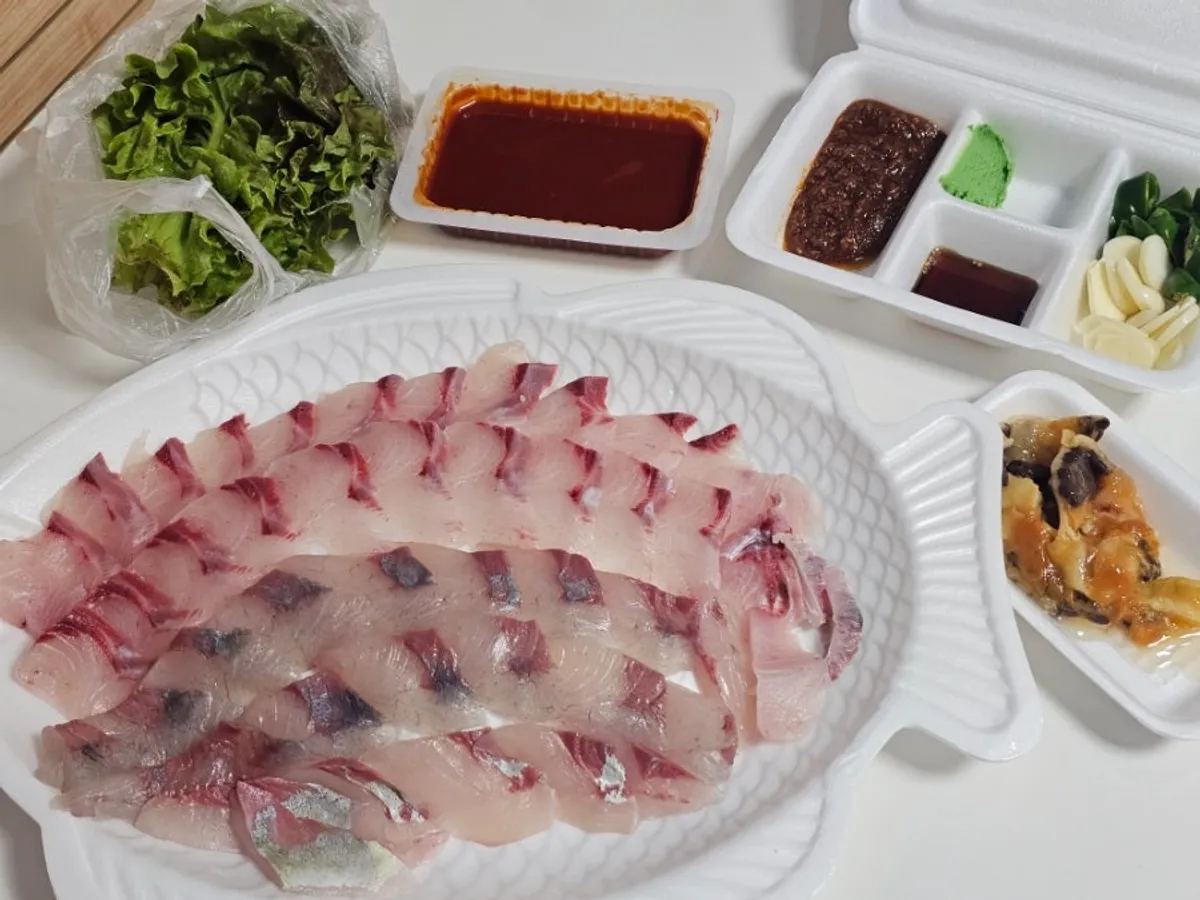청초호뷰와 함께한 모듬회 한 상