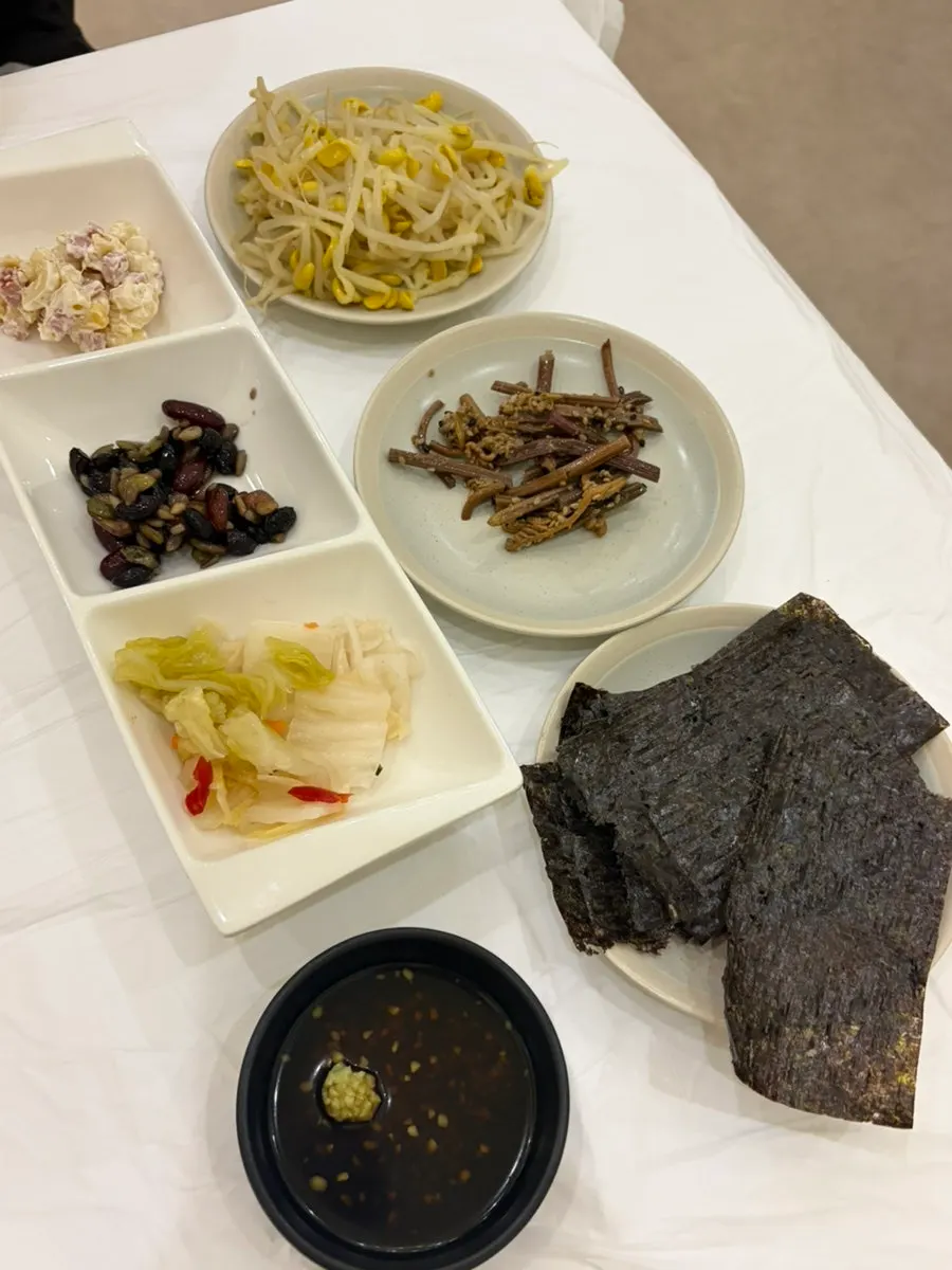 Table set after ordering pro-gaori-jjim