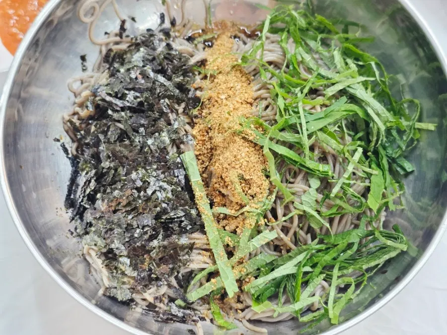 束草海水浴场附近荞麦面用餐推荐