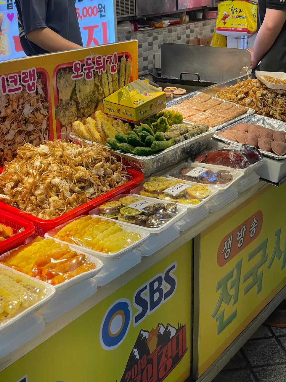 Takeaway king prawn, red snow crab meat, and sundae items