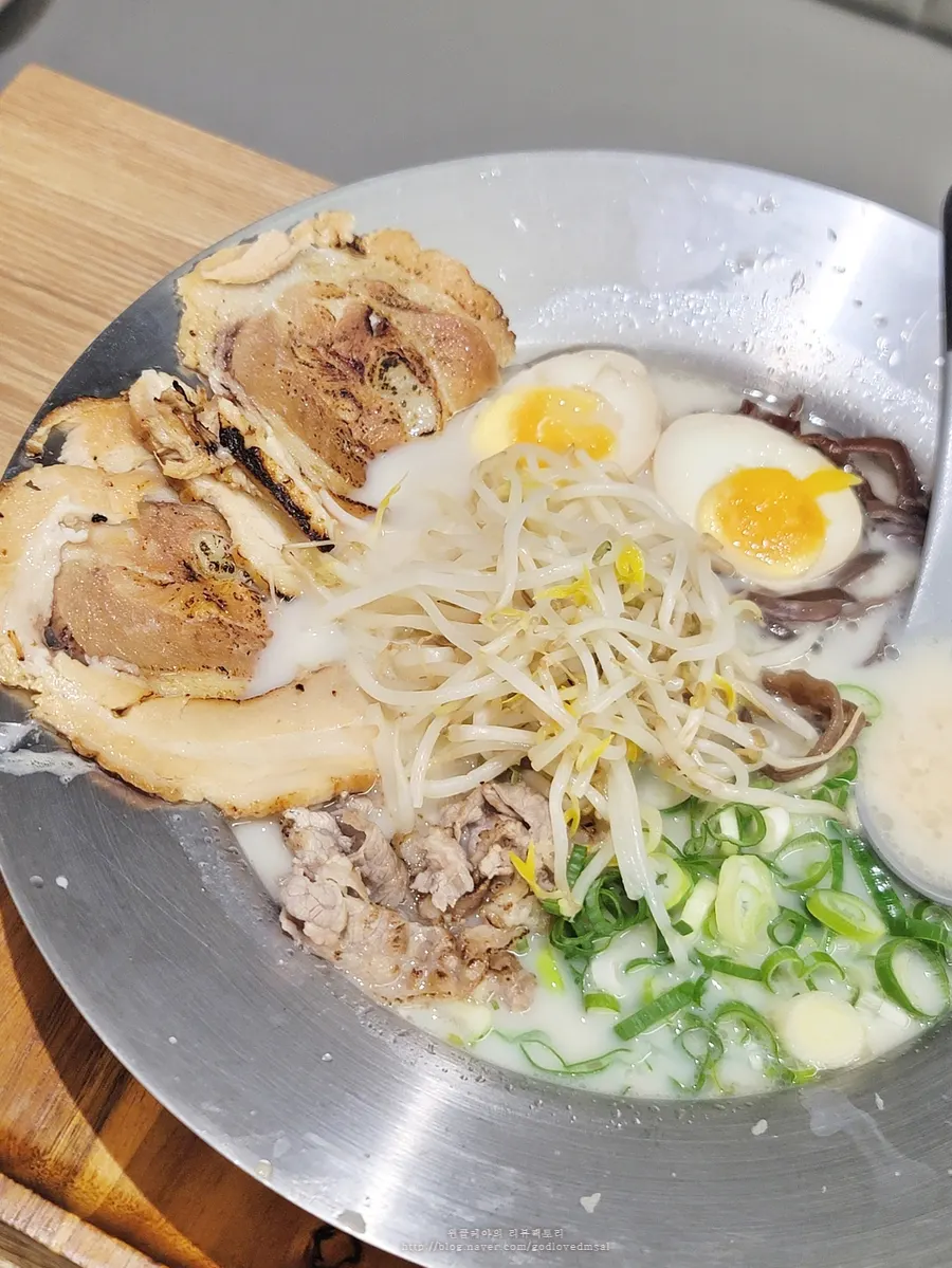 A bowl of special tonkotsu ramen at Ichiba Ramen