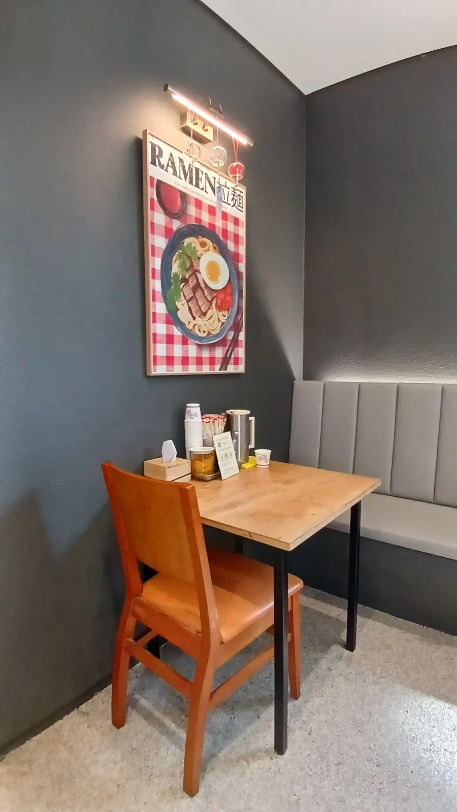 Vertical photo of the Ichiba Ramen entrance