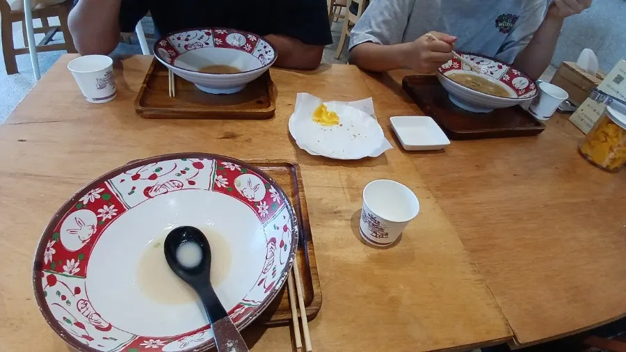 Tonkotsu ramen and miso ramen side by side