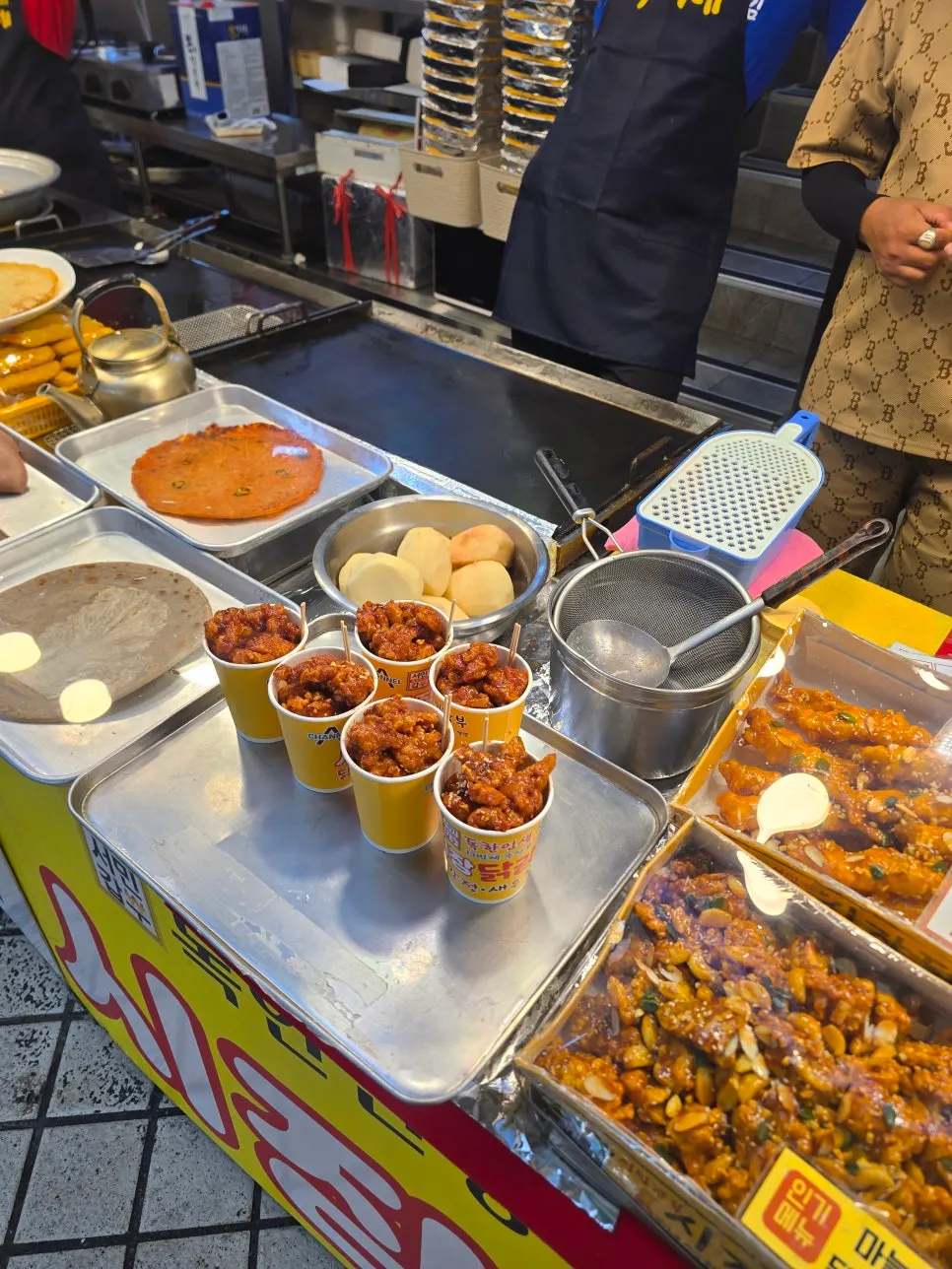 A pack of ordered garlic dakgangjeong