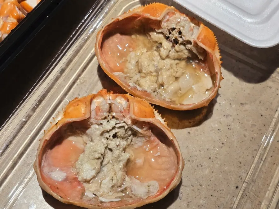 Red snow crab lunchbox and crab fried rice spread at the hotel