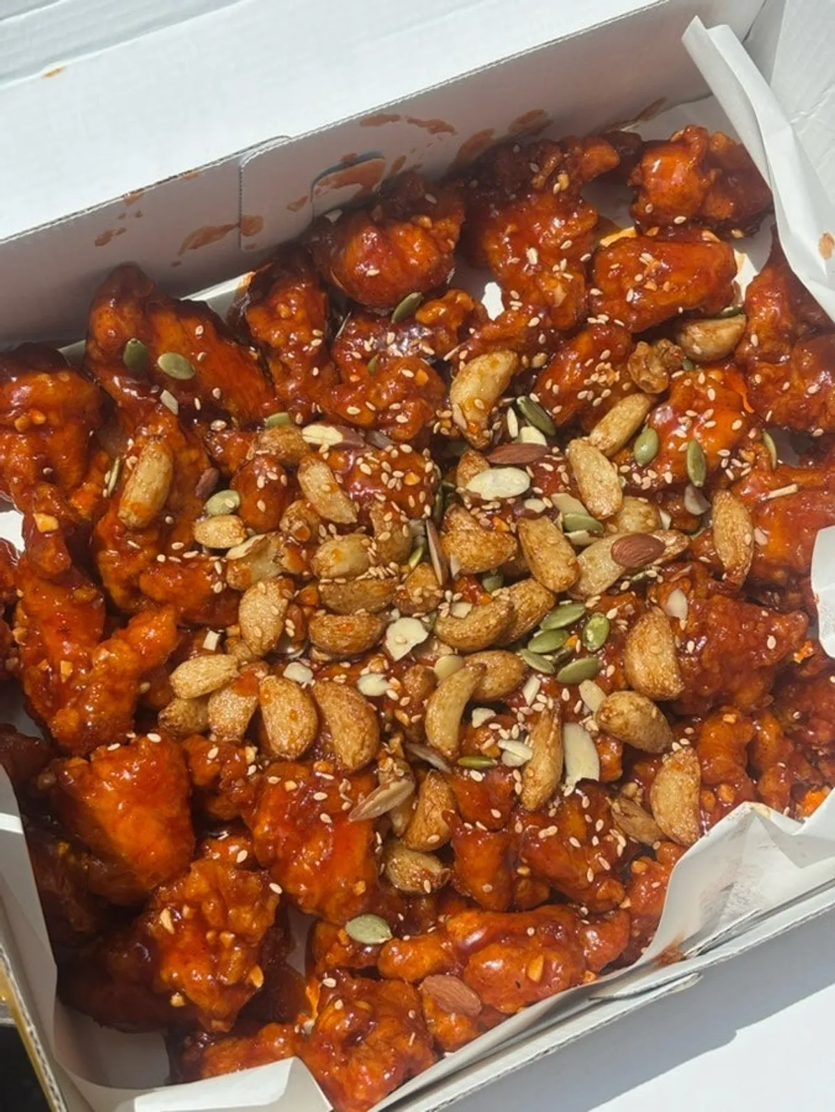 포장해 온 서민갑부 시장닭집 마늘닭강정