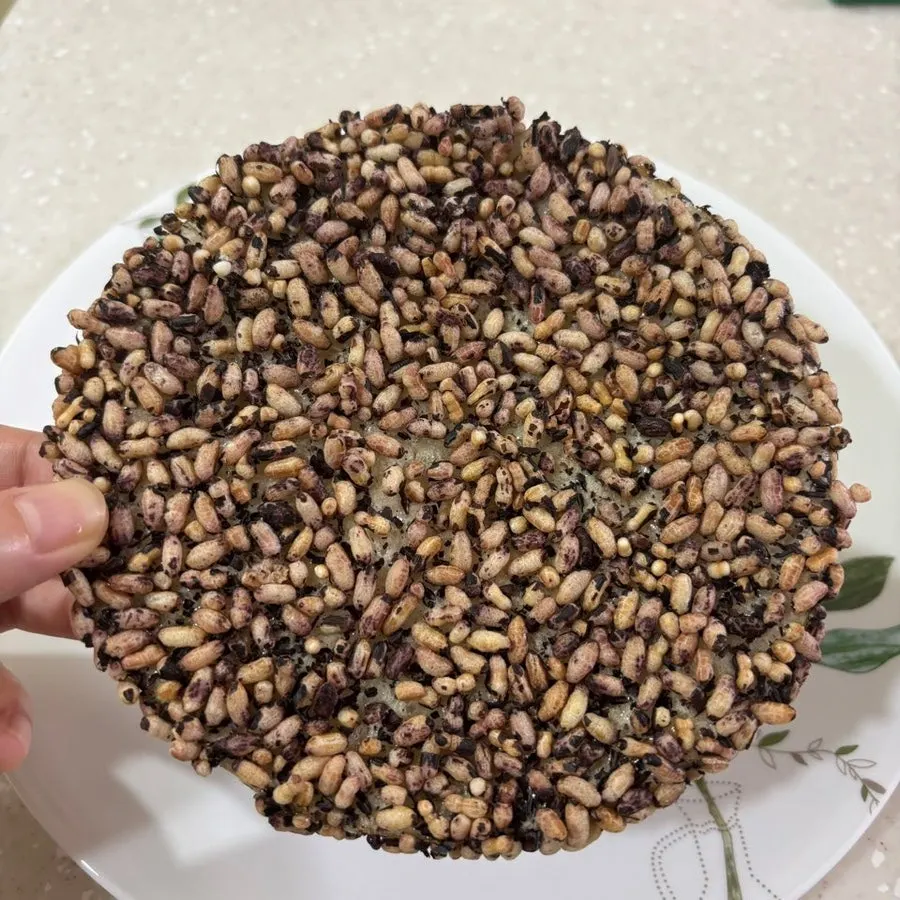 Grain gangjeong set brought home as a Sokcho souvenir