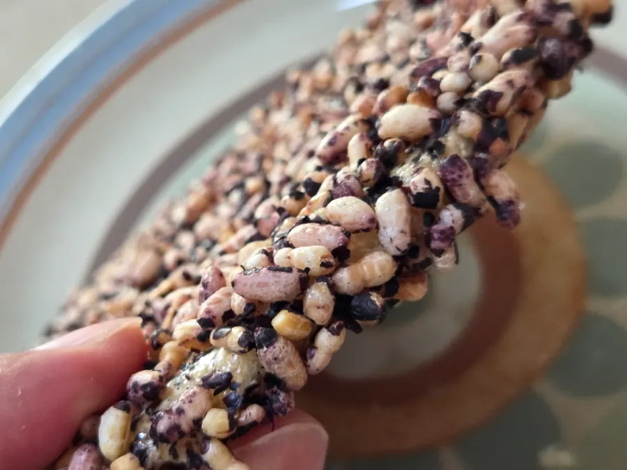 Grain gangjeong enjoyed as a snack for the whole family