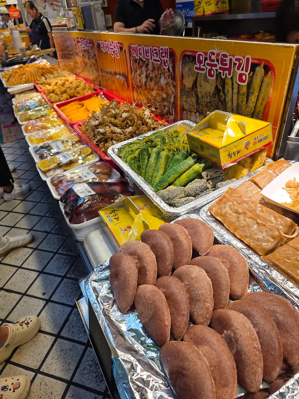 Combo menu signage at Hwangbuja Twigim