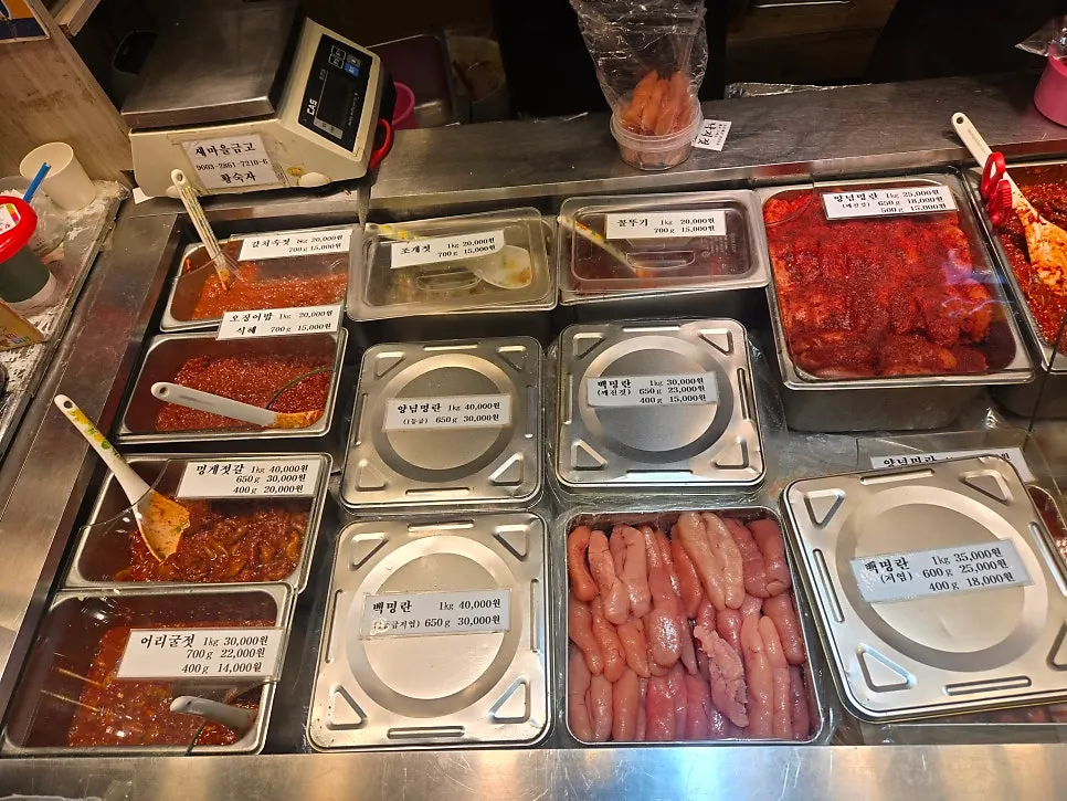 Display of many types of salted seafood