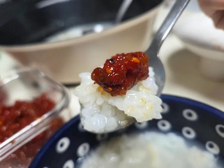 아침 밥상에 올린 젓갈 밑반찬
