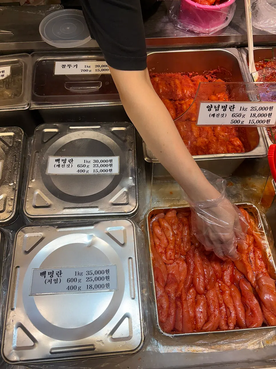 Shop display with sikhye and juice