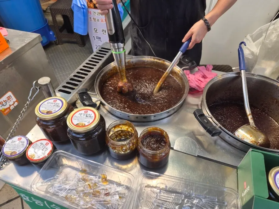 Sokcho Yetgokgan storefront, Shop 31 in Fried Chicken Alley