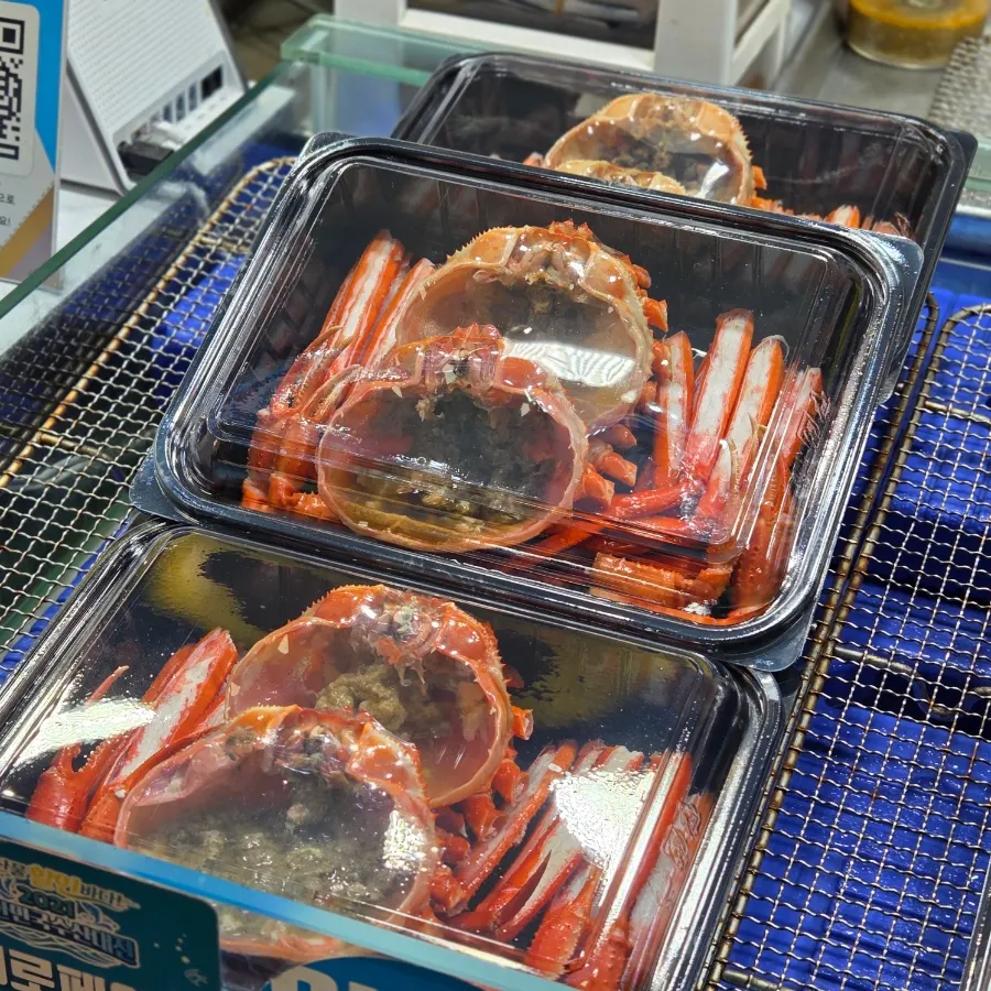 Yes Susan menu board for red snow crab and king crab lunchboxes