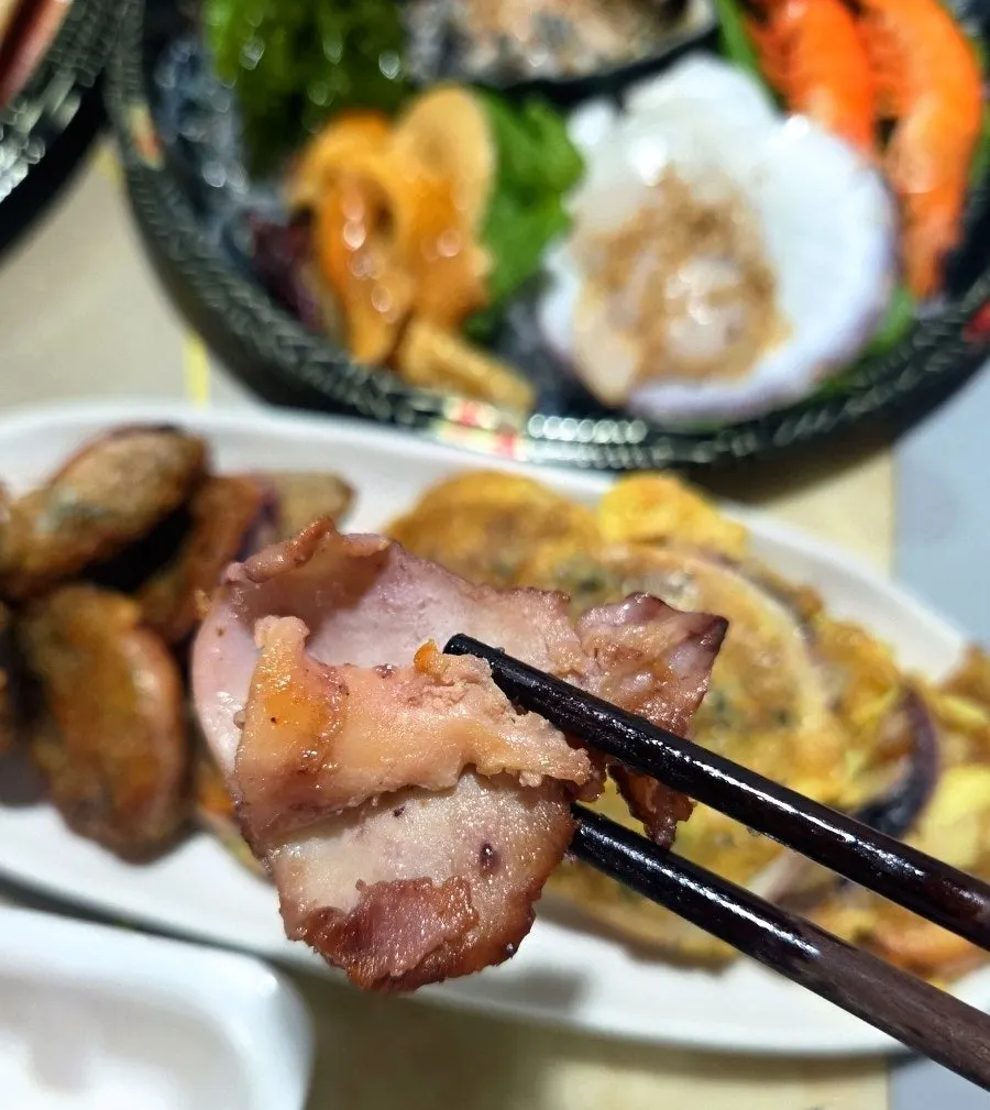 집에서 프라이팬에 데운 오징어순대 세트