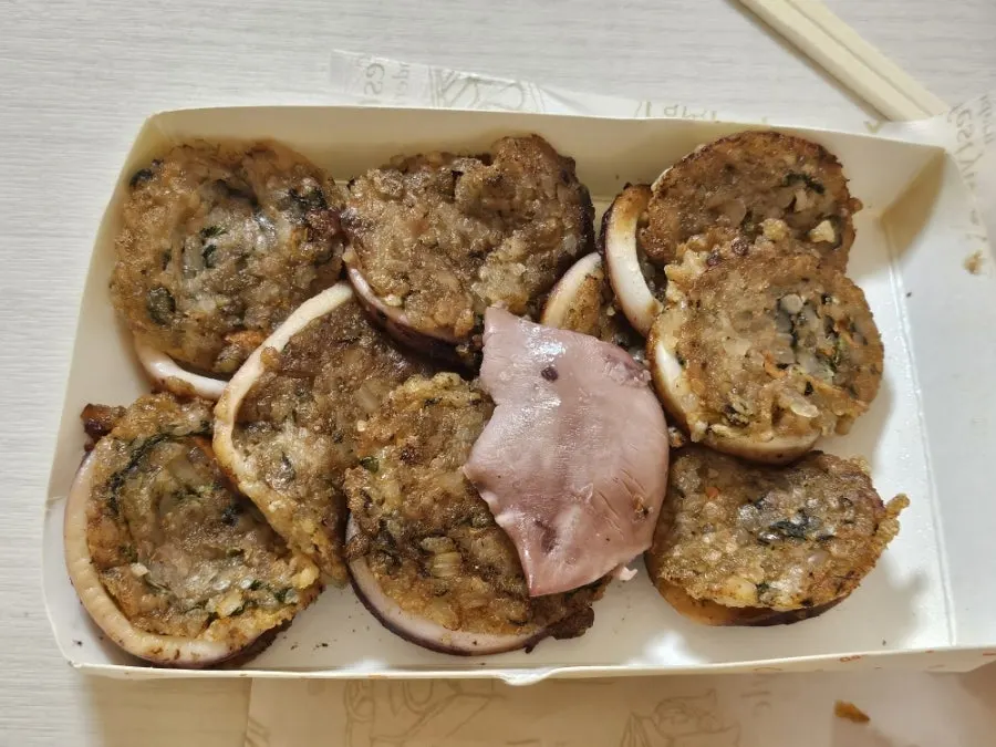Packaged nurungji squid sundae with seasoned soy sauce