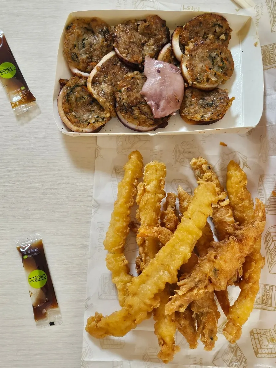 Final shot of the packed Hwangbuja Twigim food