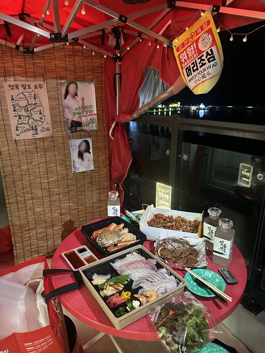 Assorted sashimi box arranged by type