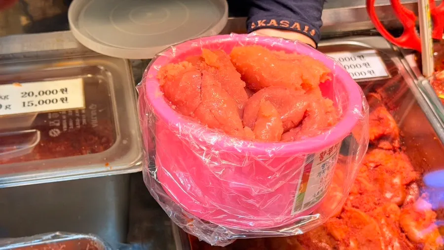 Buying broken-grade white pollock roe