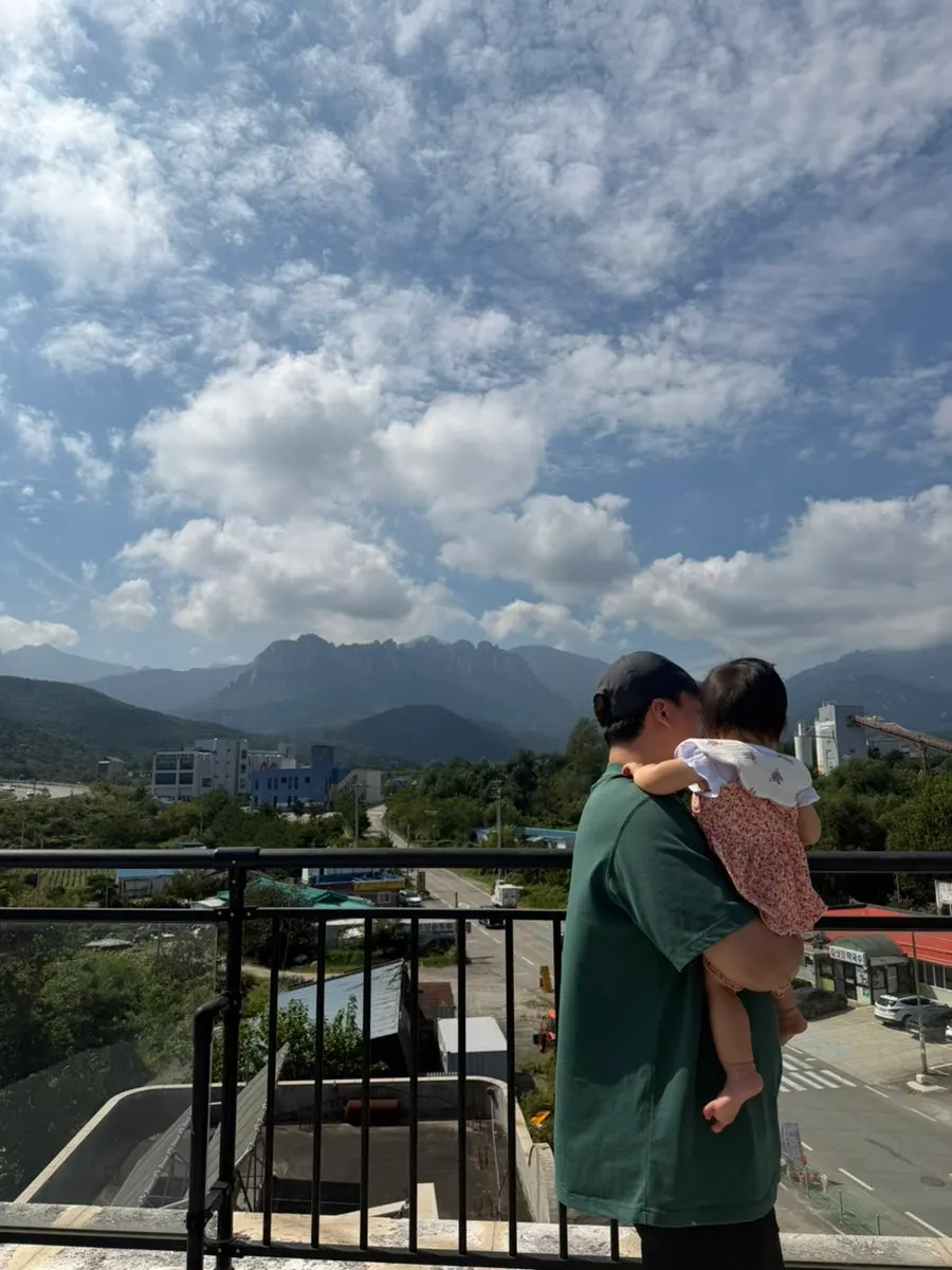 Closing photo from a Cafe Neorae visit during a Sokcho trip