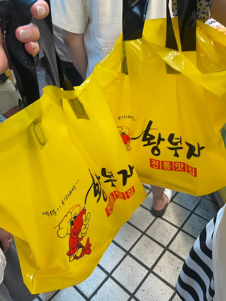 속초 중앙시장에서 즐기는 튀김과 맥주