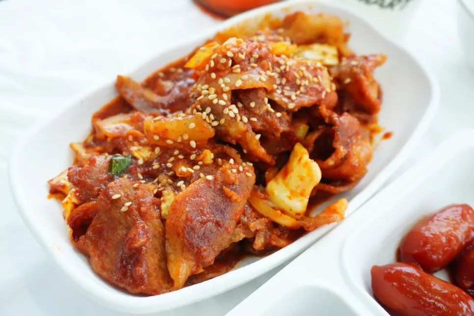 Thick homemade-style pork cutlet