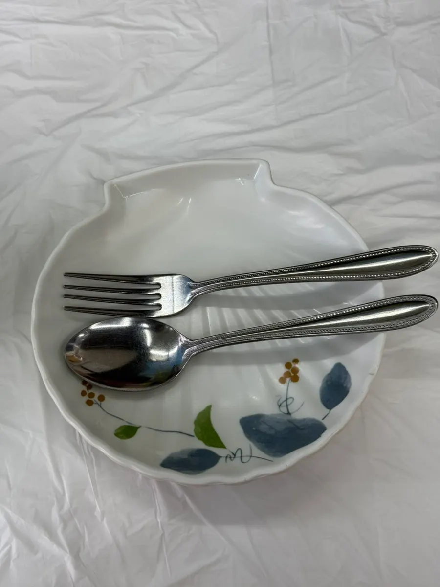 수육과 막국수를 함께 놓은 상차림