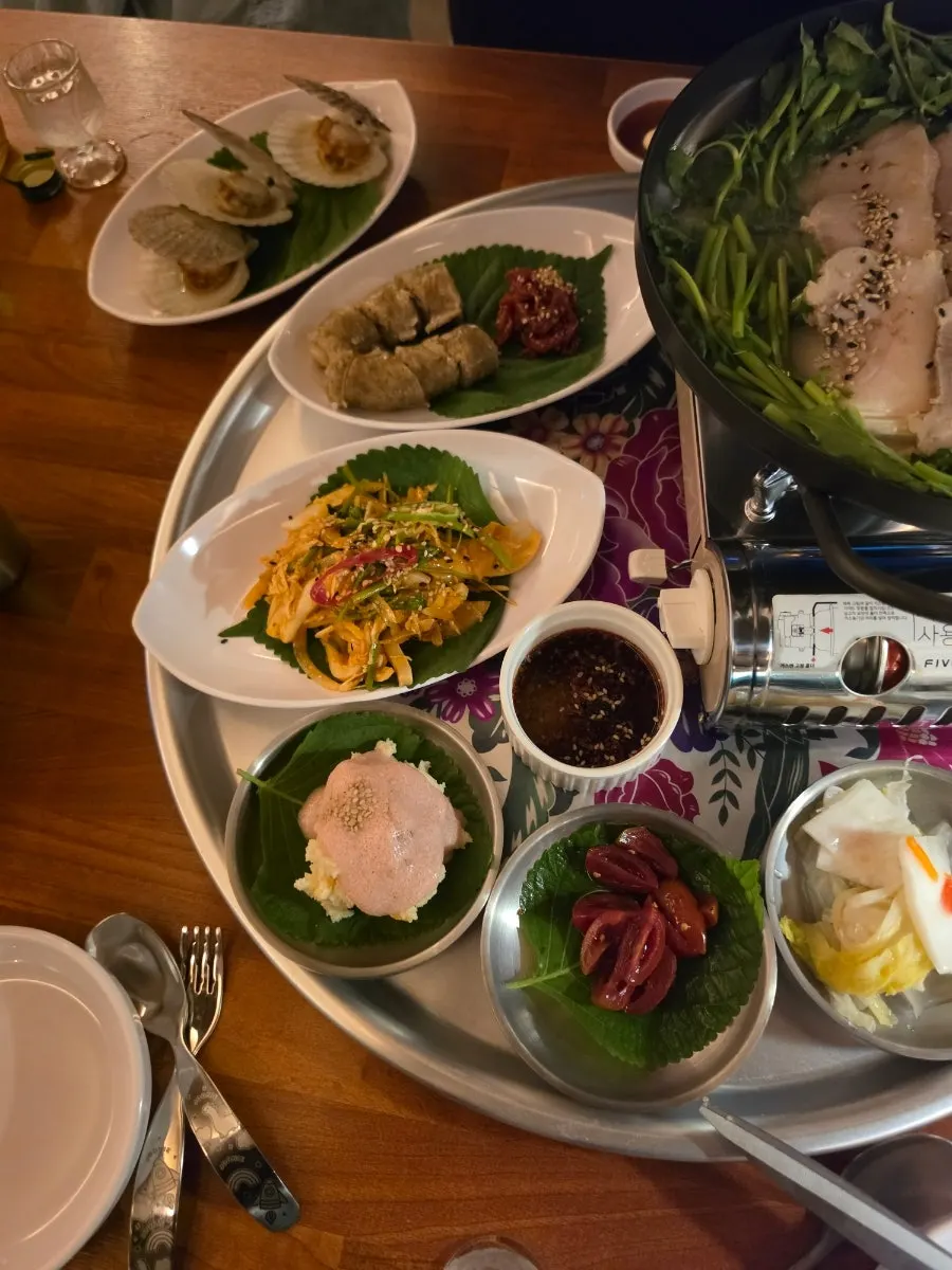 Vinegared squid salad served with the drinking set