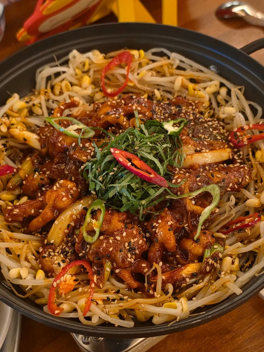 Spicy broth from the warm boiled pork