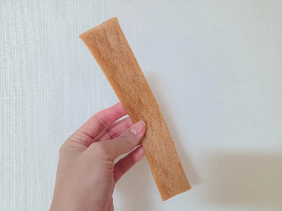 Individually wrapped squid-flavored jjondeugi