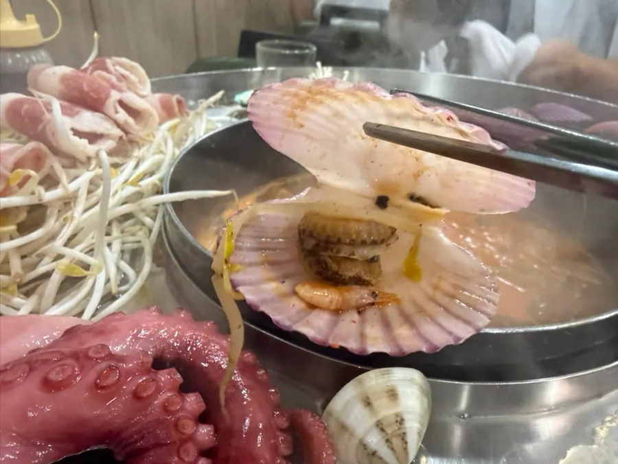 익은 백생합과 홍가리비