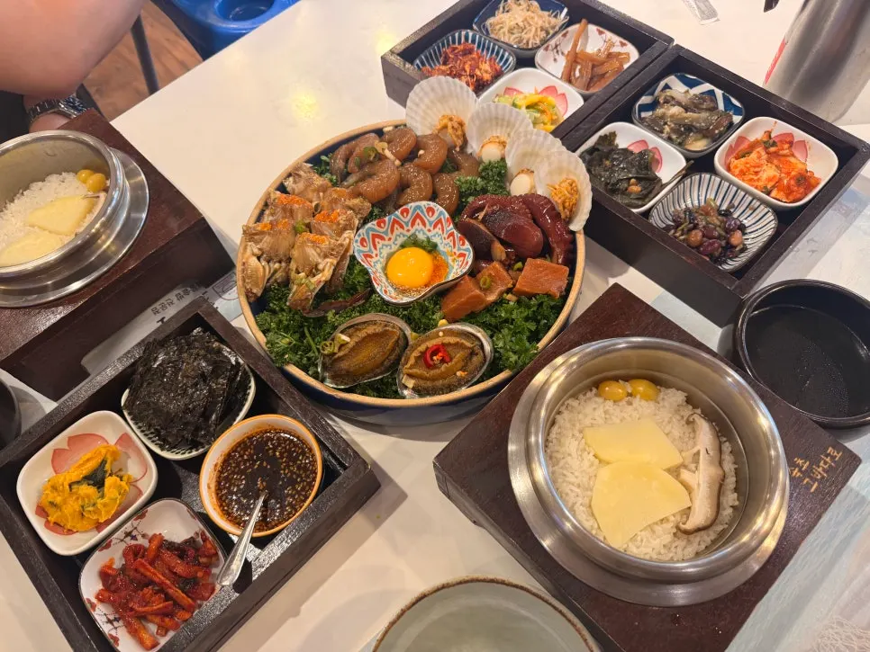 Two-person assorted seafood in soy sauce set