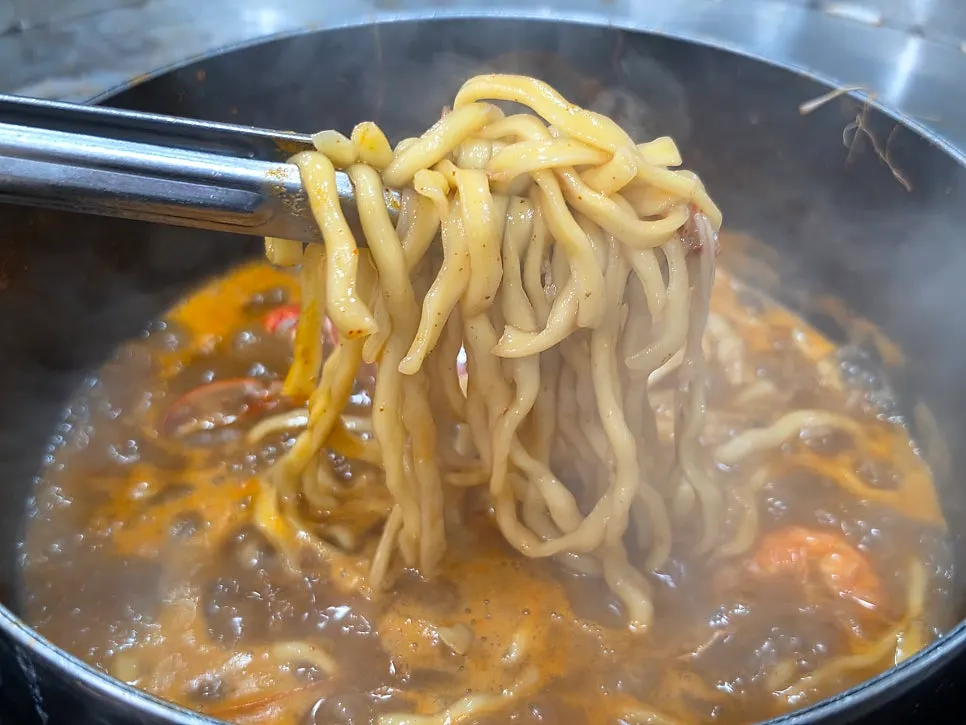 Seafood jangkalguksu finished off with noodles