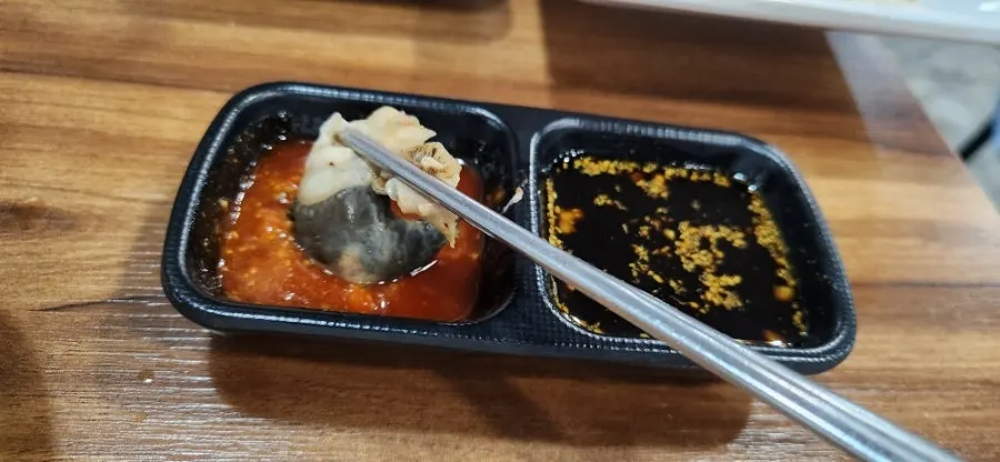Abalone and innards dipped in chojang