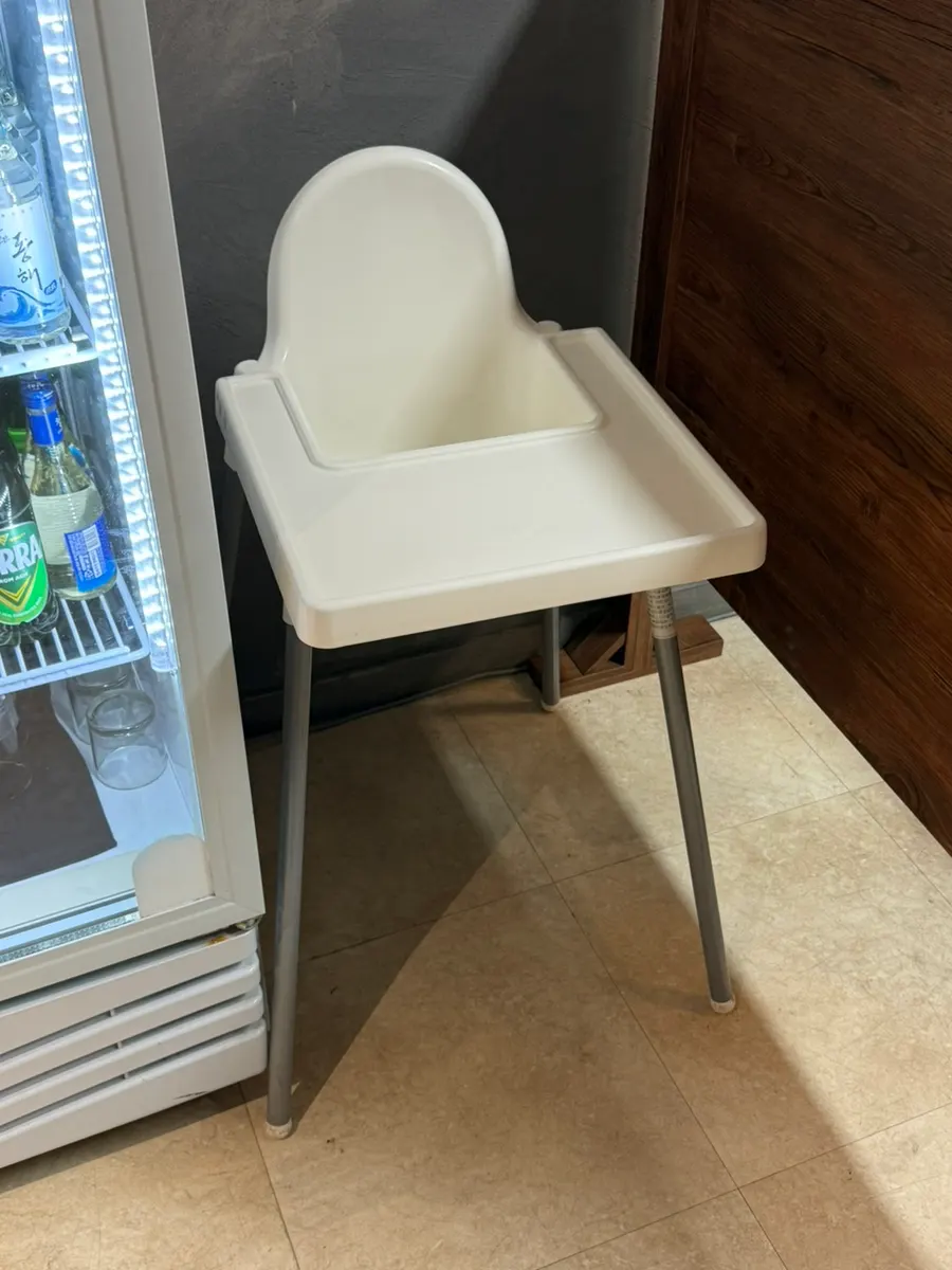 속초중앙상회에 준비된 아기 의자