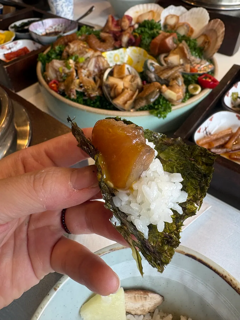 Roasted seaweed wrap with rice and jang