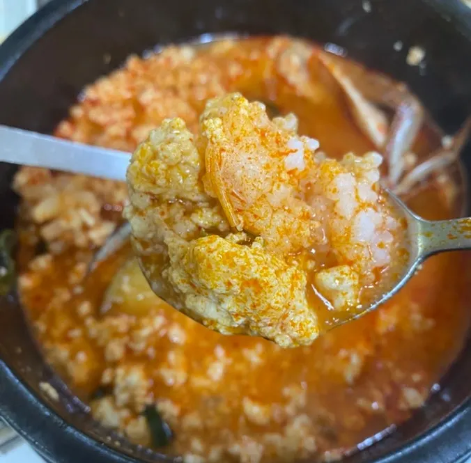 オルクンスンドゥブとご飯一杯の食卓