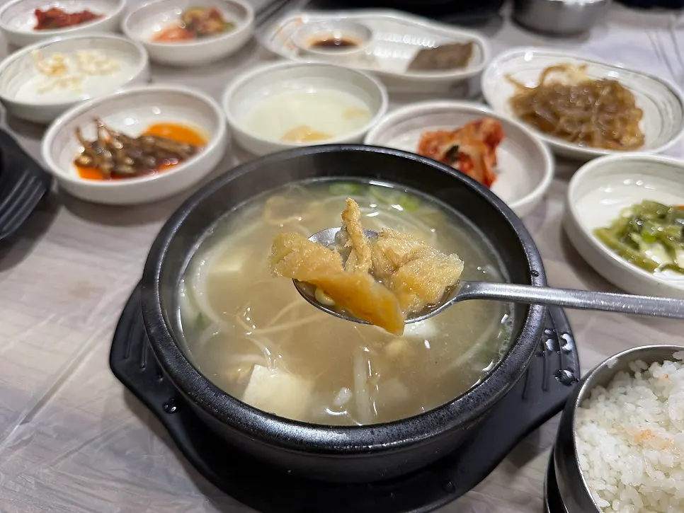 Warm hwangtae haejangguk broth