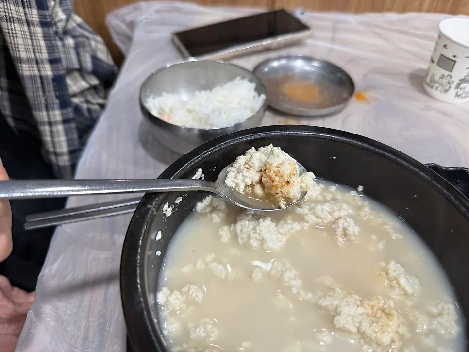 A bowl of plain, clean-tasting Chodang sundubu