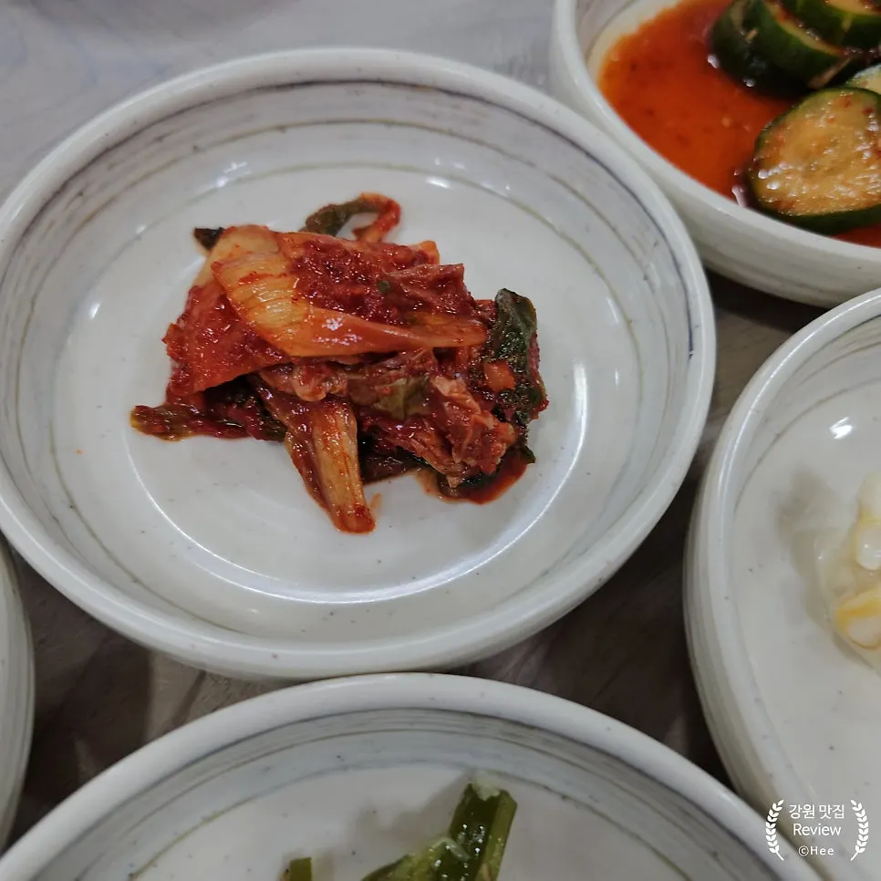 Close-up of the side dish plates