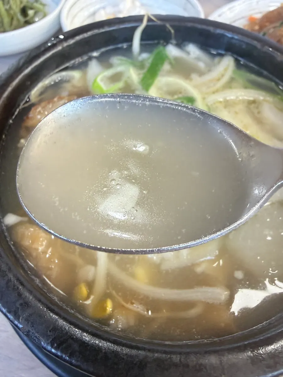 Eating hwangtae haejangguk with rice