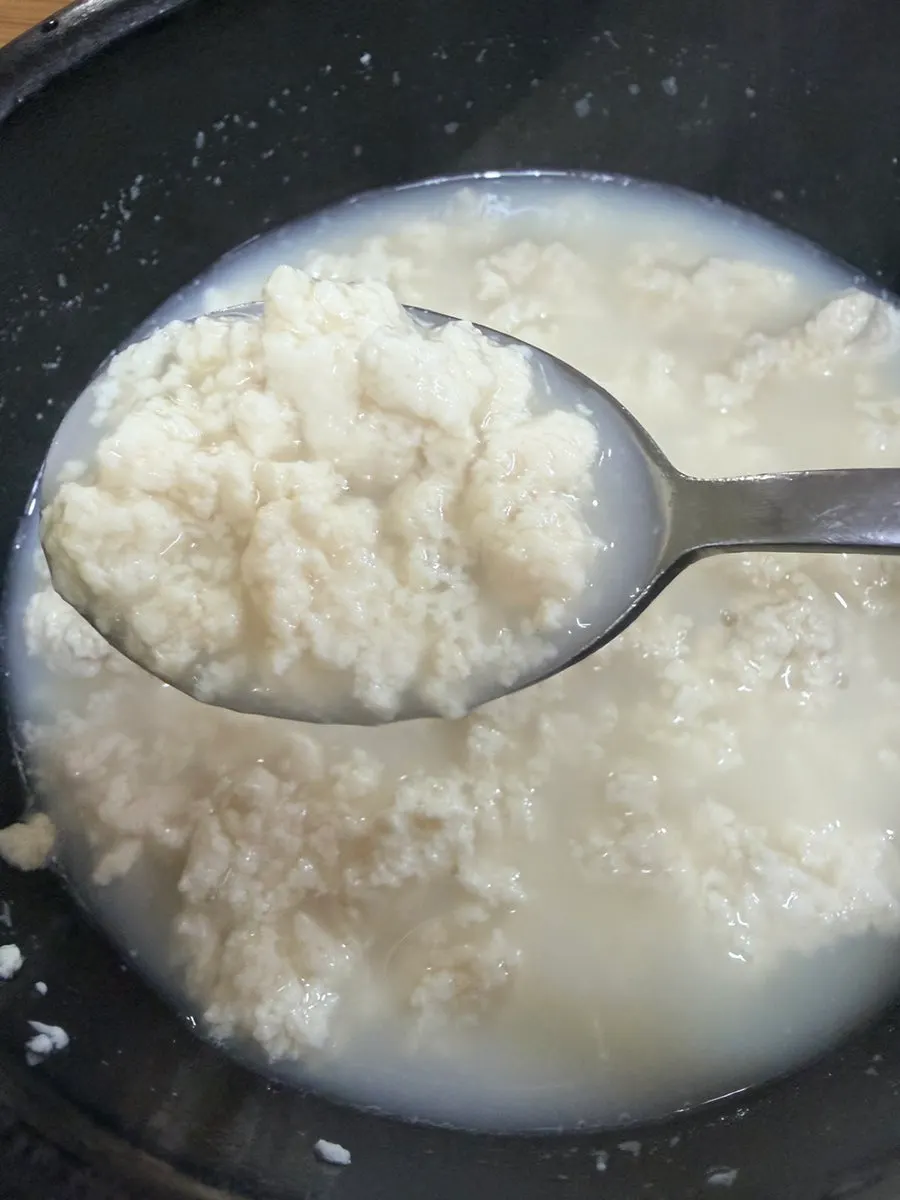 The mild sundubu stew the child ate