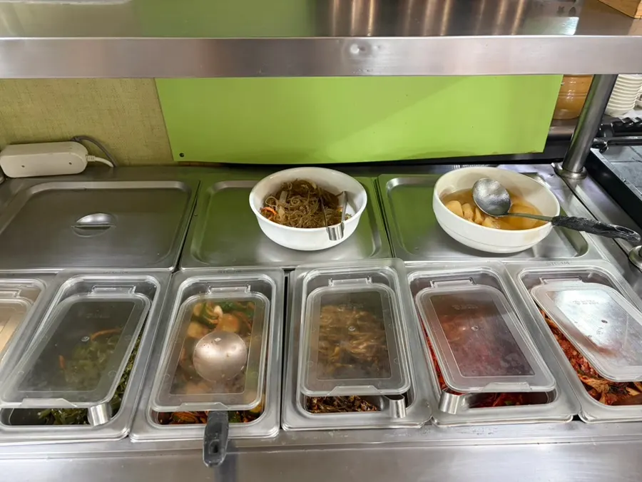 버너에 올린 불고기백반 1인분