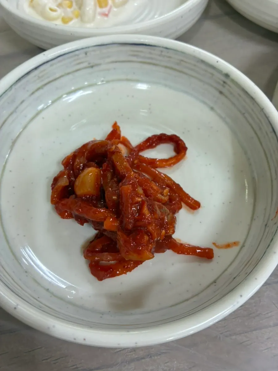 Stir-fried seaweed stem side dish