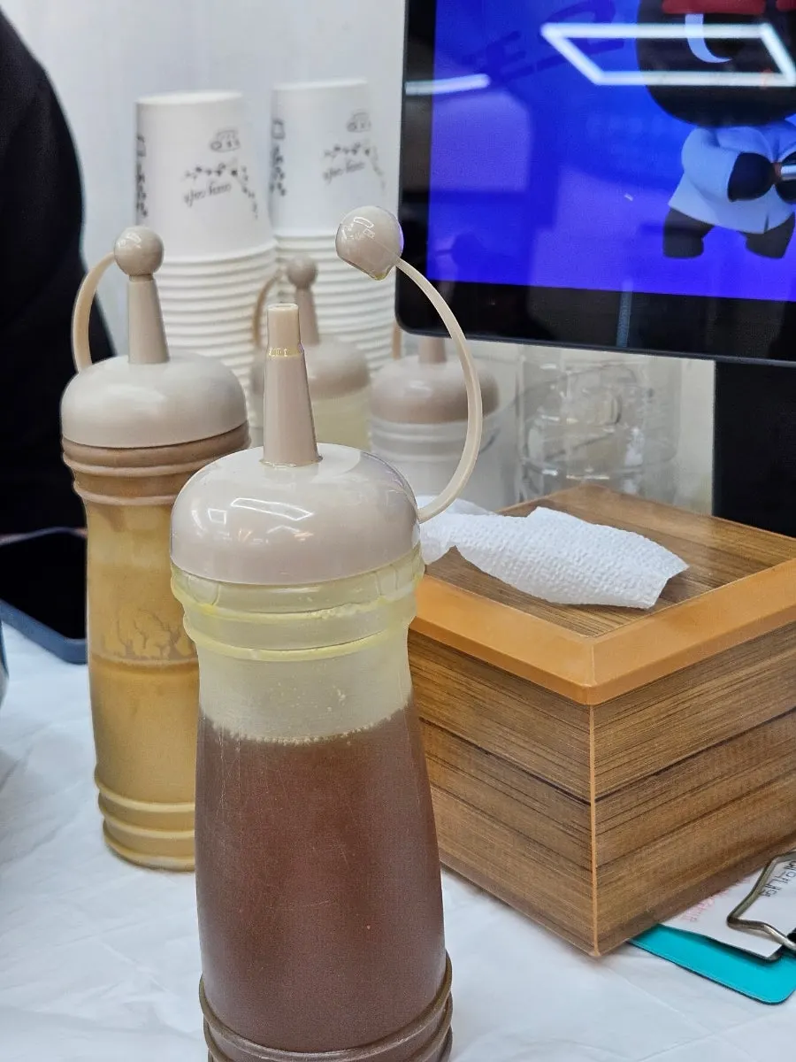 Perilla oil, mustard, and vinegar on the table