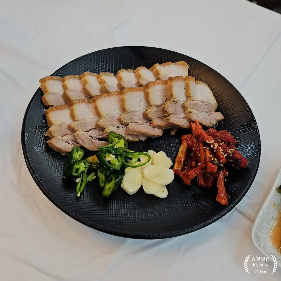 1인 수육 한 접시