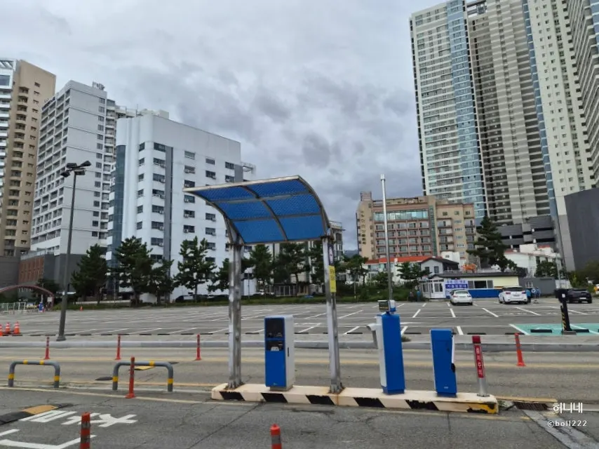 Parking space at Sokcho Beach public parking lot 1