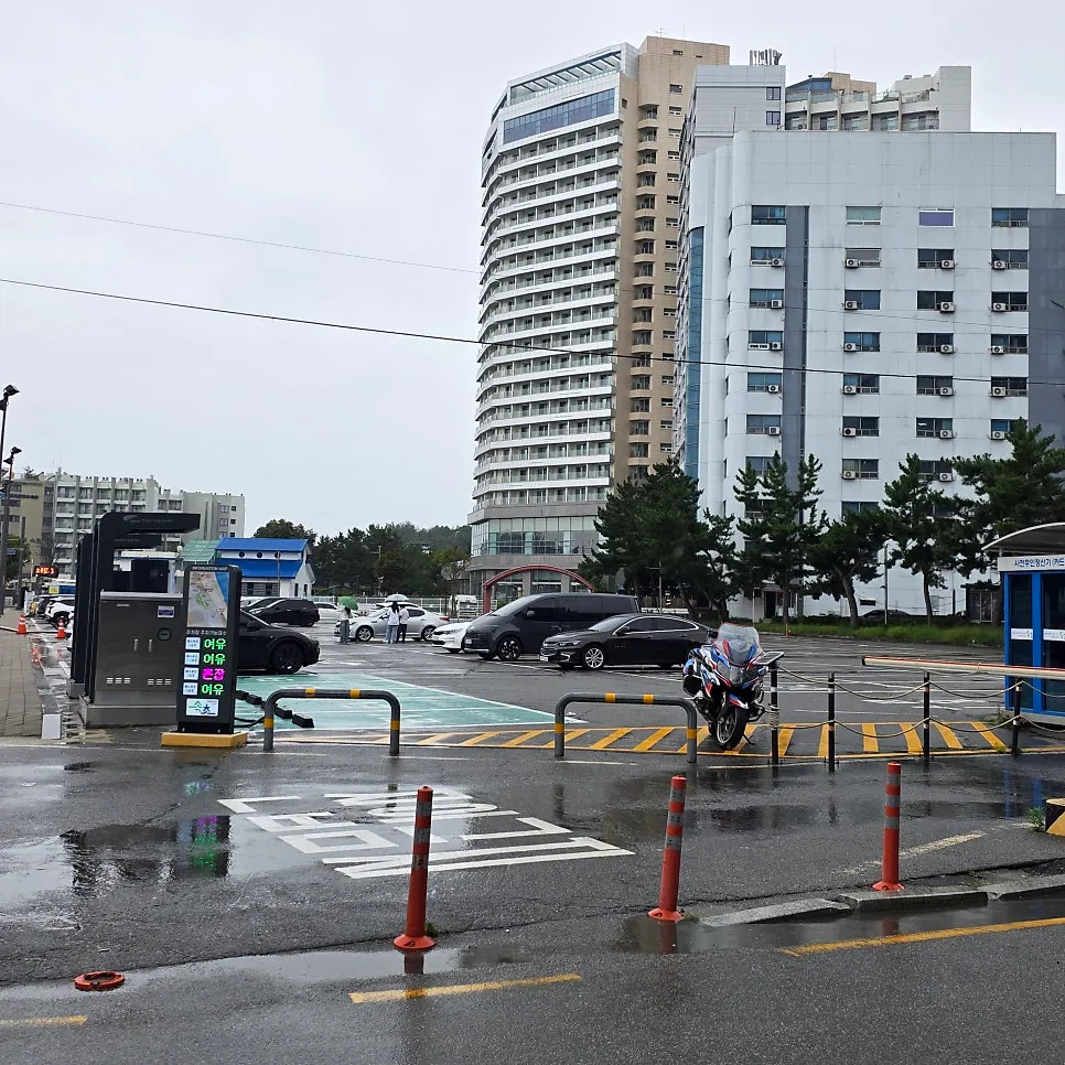 ลานจอดรถสาธารณะหาดซกโชฝั่งตรงข้ามร้าน