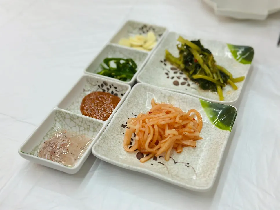 Table set after placing the order