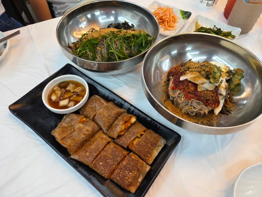 들기름 메밀 막국수 한 그릇